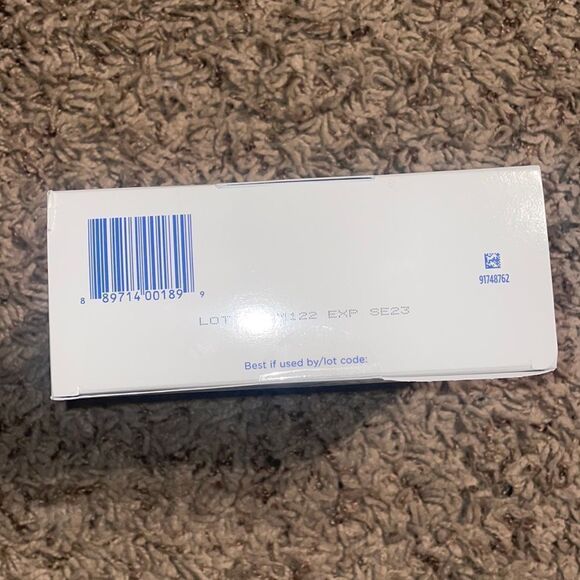 Crest Whitening Emulsions with LED Accelerator Light - Picture 7 of 12